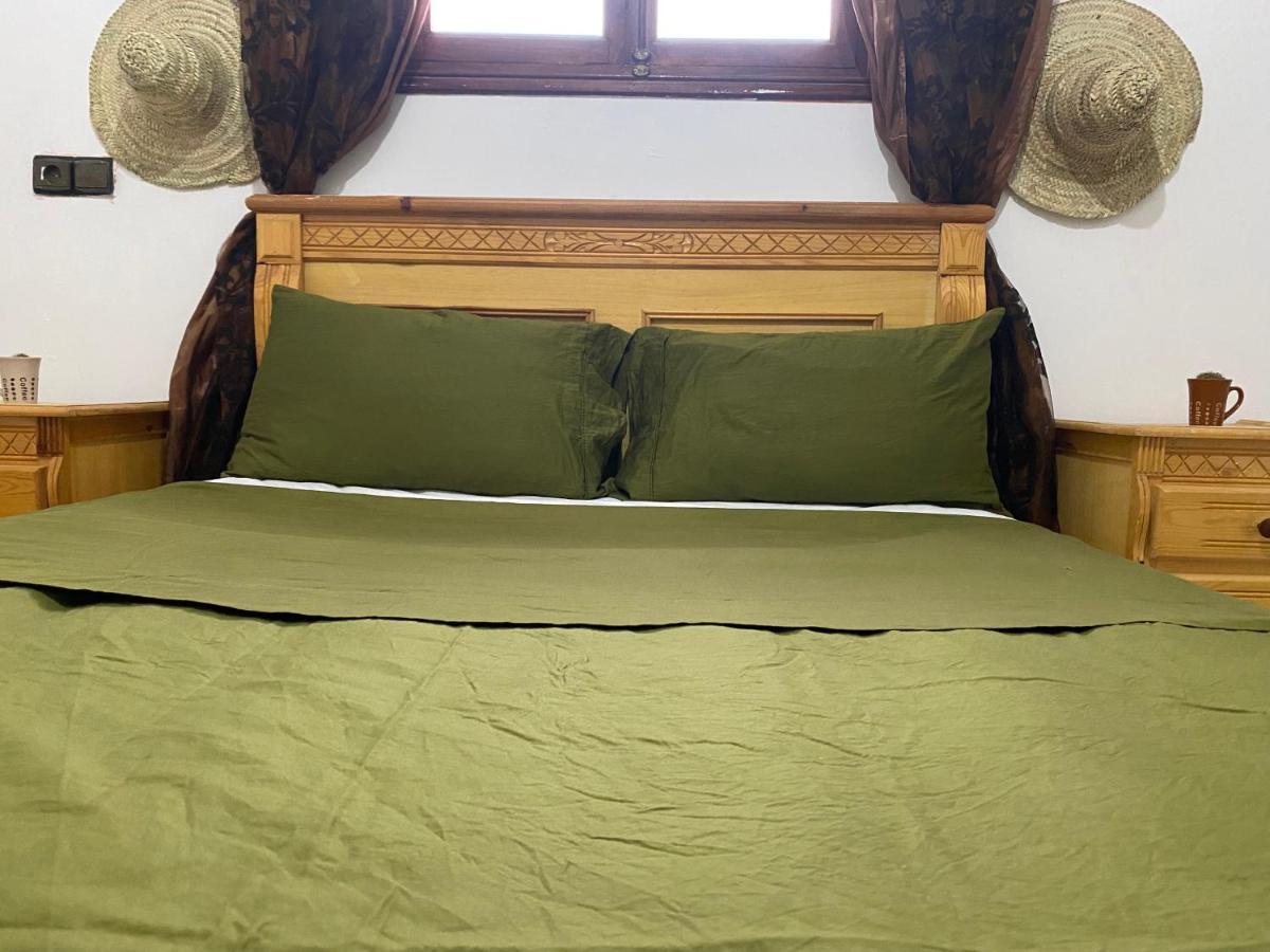 Emallayan Hostel Эмуан Экстерьер фото