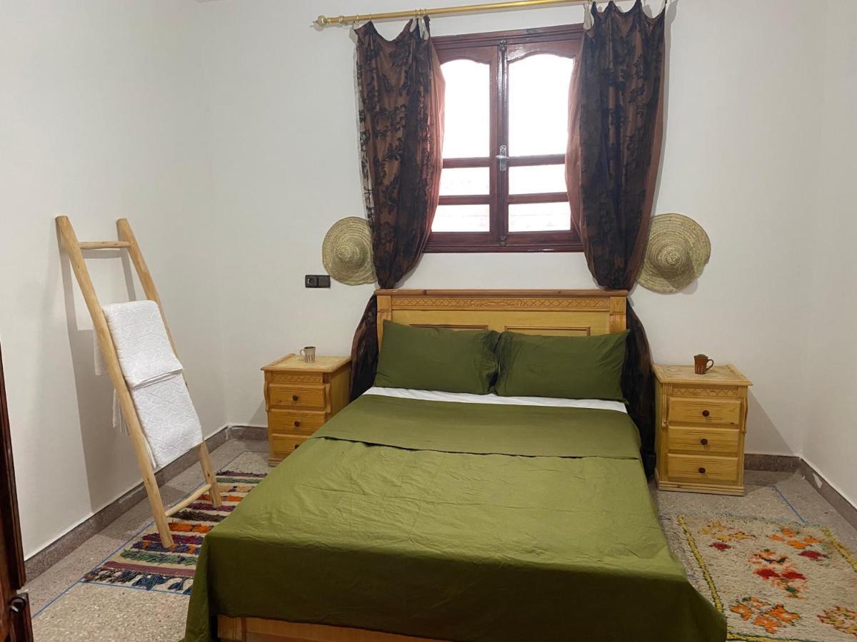 Emallayan Hostel Эмуан Экстерьер фото